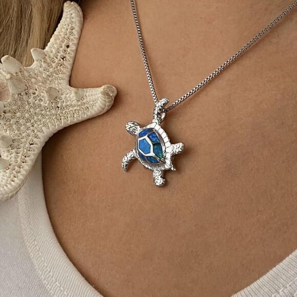 Silver and Hawaiian Blue Opal Sea Turtle Pendant Fashion Necklace NWOT - Picture 3 of 9